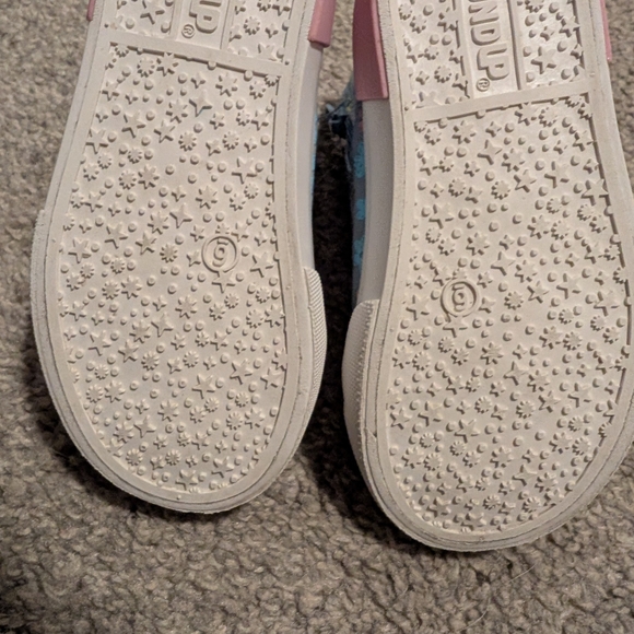 Bluey Kids High-Top Sneakers - Light Blue and Pink - Picture 10 of 11